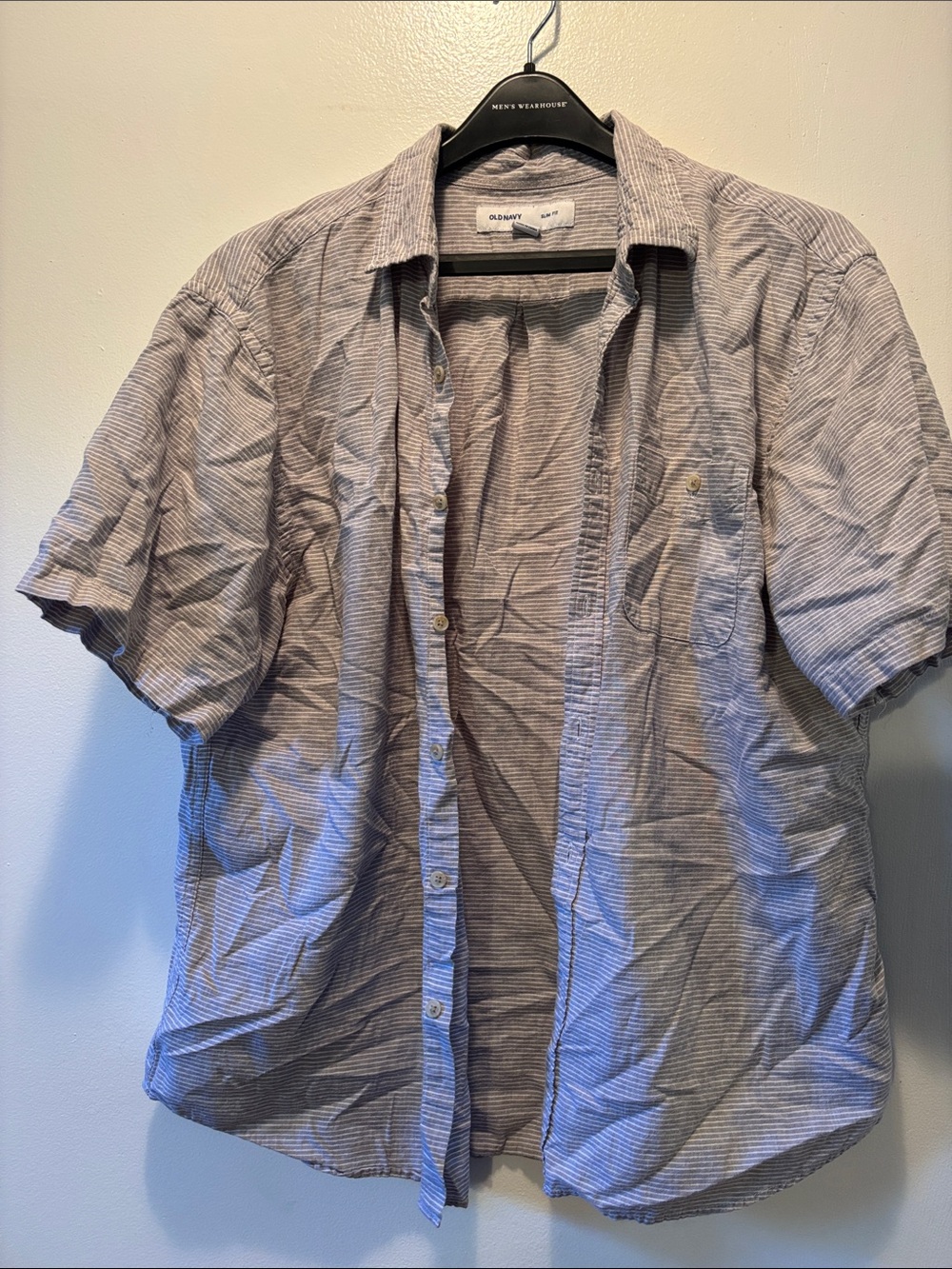 Old Navy Men’s Short-Sleeve Button-Up Shirt in Light Blue/White Stripe